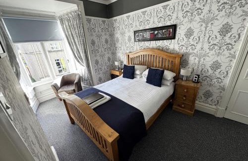 Bont Newydd Casa | Caer Menai