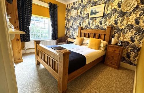 Bont Newydd Casa | Caer Menai