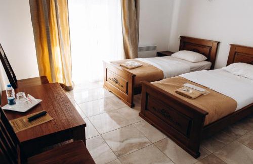 Vishnevets Casa | Café Chalet Edelweiss Holiday Home