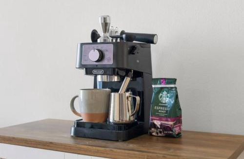 Vickery Meadow Apartamento | Cafe Amor - Suite w Resort Amenities by Midtown