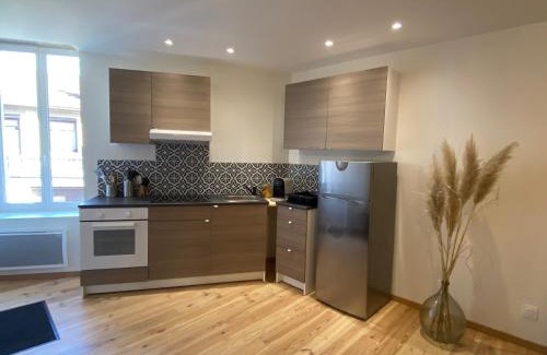 Cahors Apartamento | Cahors 62m2 - T3 neuf 4 étoiles certifié catégorie Prestige - le Bartassec - wifi - parking