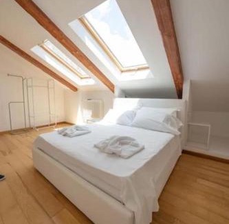 Naples City Centre Apartamento | Cairoli Building By Dimorra