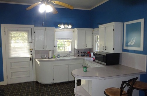 Bayou Vista Cabaña | Cajun Jack Cottage on the River