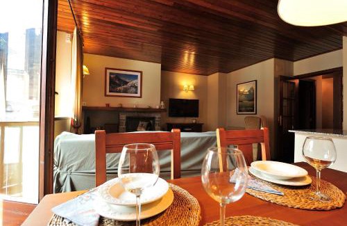 Garos Apartamento | Cal Berg, Acogedor apartamento en Garòs cerca de Baqueira by Eth Flòc