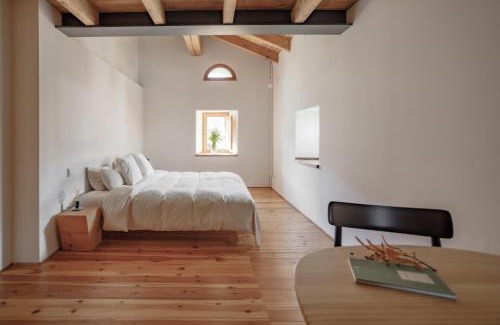 Montella Casa | Cal Calsot Casa Rural "Adults Only"