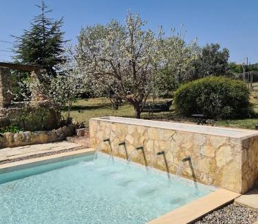 San Martin Sarroca Casa | Cal Colina - Karaktervol landhuis met privé zwembad