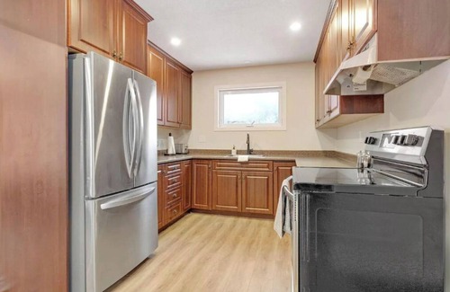 Calabogie Casa | Calabogie House, Private 90 Acre Estate, Close to ATV and Snowmobile Trails.