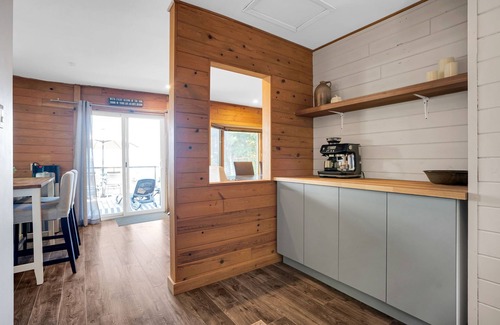 Calabogie Cabaña | Calabogie Lake Cottage, walking distance to ski hill