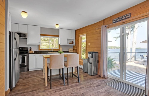 Calabogie Cabaña | Calabogie Lake Cottage, walking distance to ski hill