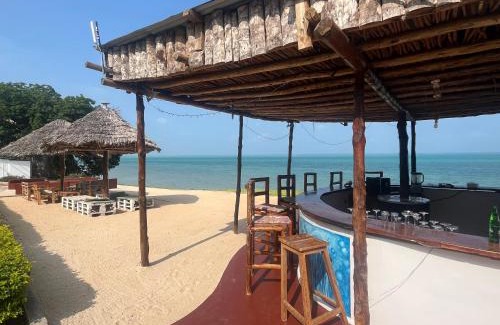 Fumba Complejo | Calamari Beach Resort