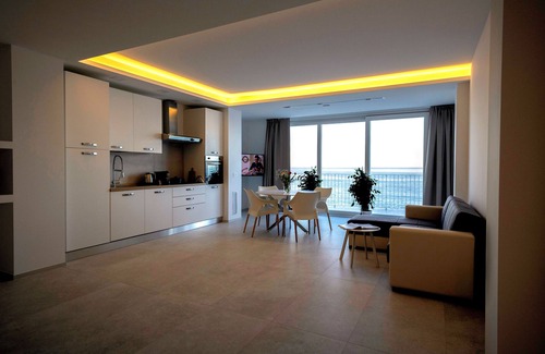 Molfetta Apartamento | [Calammare Apartment N°7 Brezza] - Seaview - Molfetta - Private Beach & Gym