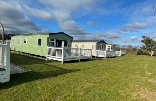 Fritton Casa | Caldecott Hall Country Park - Holiday Accommodation 21586