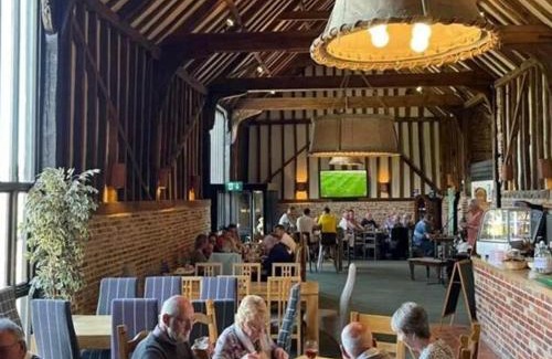 Fritton Casa | Caldecott Hall Country Park - Holiday Accommodation 21586