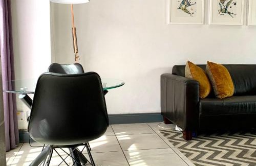 Menlo Park Apartamento | CALDESMO Private Apartment