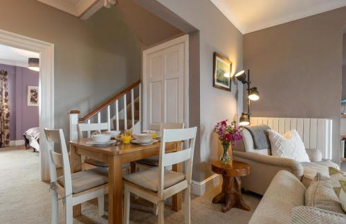 Penally Apartamento | Caldey Island View - Sea Views and Log Burner