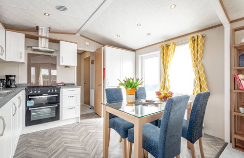 St. Andrews Chalet De Esquí | Caledonia Lodge St Andrews is a two-bedroom, double bed with an ensuite bathroom and a twin bedroom