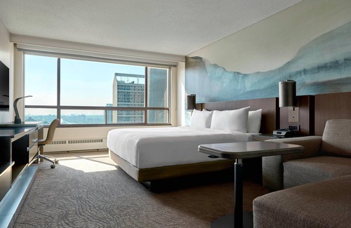 Downtown Calgary Hotel | Calgary Marriott Downtown Hotel