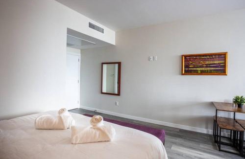Bankers Hill Apartamento | Cali King Size One Bedroom Luxurious Suite in DTSD