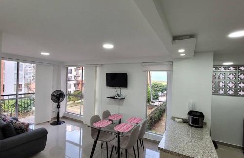 Cali Apartamento | Cali Piso 3-03 Valle Del Lili Estancia Minina 20 noches
