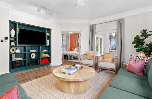 Crystal Shores Casa | Calico Scallop by AvantStay Priv Pool Hot Tub