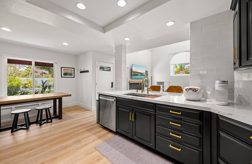 Mission Viejo Casa | California Dreaming: Chic Retreat in Orange County's Prime Location!