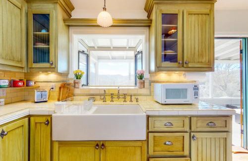 Weldon Casa | California Dreaming in the Mountains