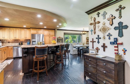 La Mirada Casa | California Gold Oasis- DisneyLand, Biola, GameRoom, Beaches,AC & Wifi
