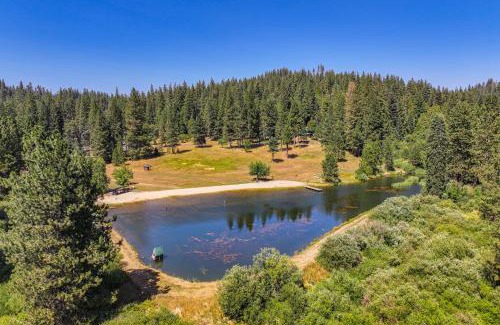 Long Barn Casa | California Mountain Cabin with Lake Access and Deck!