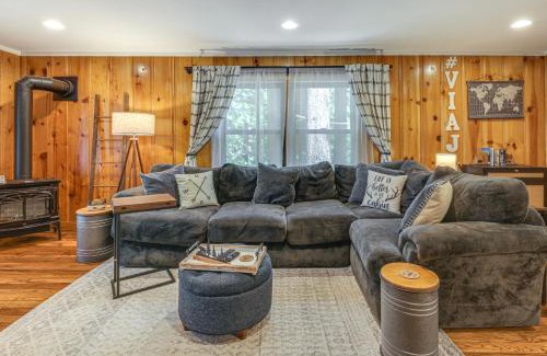 Long Barn Casa | California Mountain Cabin with Lake Access and Deck!