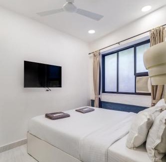 Pali Hill Apartamento | Calisto 2BHK Khar W by The Bombay Home Company