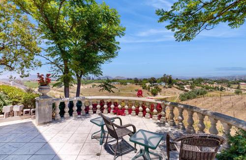 Temecula Casa | Calle Cancion Charms