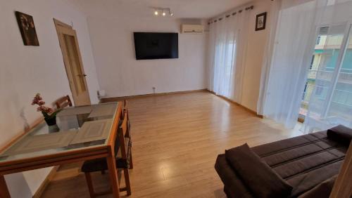 Vista Hermosa Apartamento | Calle de Dona Dolsa n6, 2Dcha