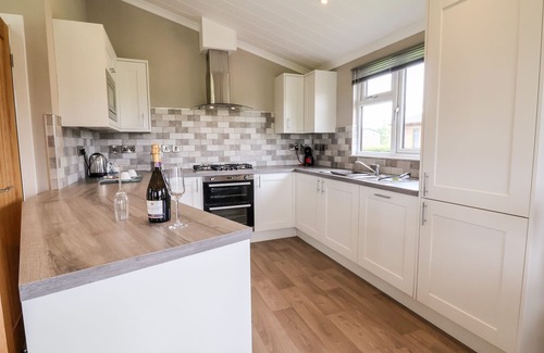 Shrewsbury Cabaña | The Callow Lodge, BEACONSFIELD HOLIDAY PARK