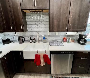 Sylvan Hills Casa | Calm 4BR-3BA 10 min DT Airport by LSP Homes