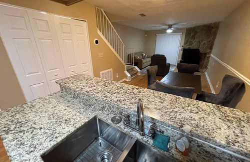 Stone Mountain Casa | Calm, comfy & cozy townhome ready 4 U!