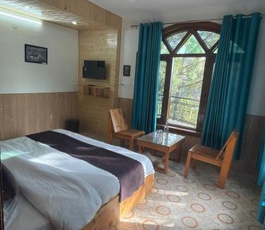 Barog Cama Y Desayuno | Calm Cottage KASAULI HILLS Barog