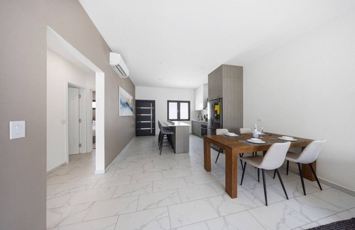 Ponton Condominio | Calm & Cozy 2-Bedroom Island Retreat at Ponton Paradise 2 by Bocobay