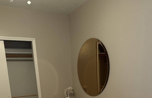 Canarsie Casa | Calm Lovely 2 bedroom home in the heart of Brooklyn