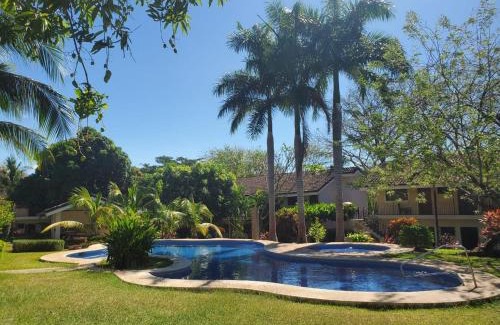 Santa Barbara Casa | Calm & Palms Second Floor Studio