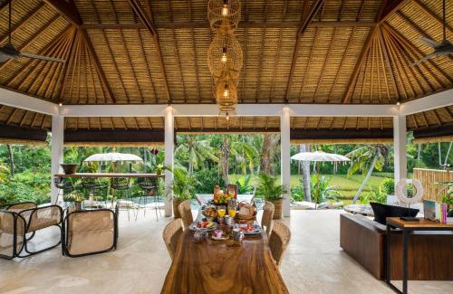 Kutuh Kaja Hotel | Calma Ubud Suite & Villas - Rice Fields View, Infinity Pool !