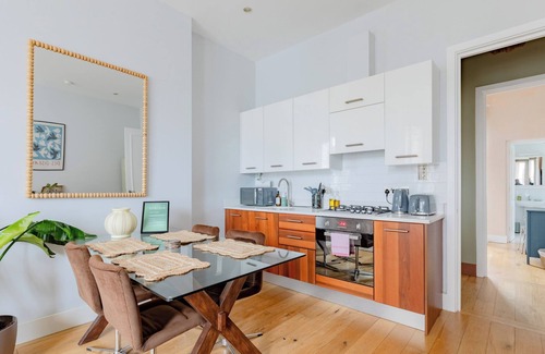 North Kensington Apartamento | Calming 1BD Flat with Garden, Ladbroke Grove