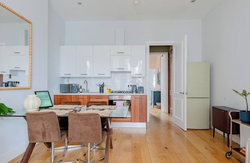 North Kensington Apartamento | Calming 1BD Flat with Garden, Ladbroke Grove