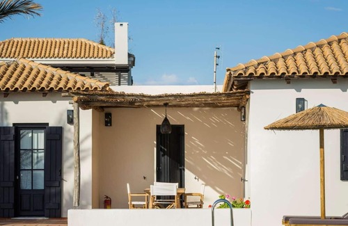 Kounopetra Villa | Calming, neutral villa, private and communal pool
