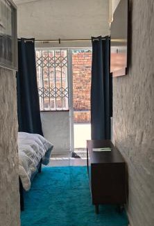 Grahamstown Casa | Calming Waters Guesthouse