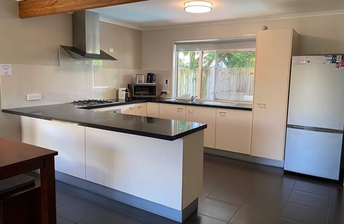 Caloundra Casa | Caloundra Beach Townhouse -Pet amigable.