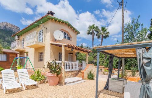 La Canuta Chalet De Esquí | Calpe Chalet a 5 min de la playa