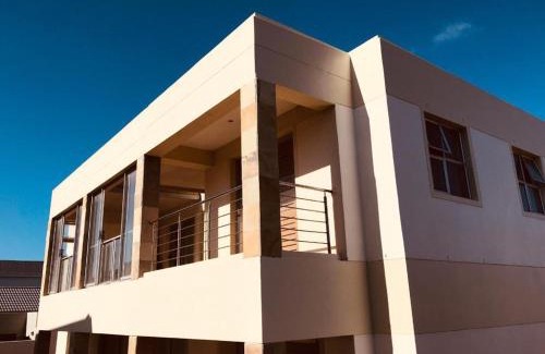 Calypso Beach Casa | Calypso Beach Holiday House