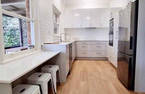 Kiama Casa | Calypso on Collins - Ocean Views, Town Centre