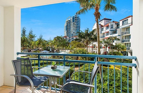 Coolangatta Apartamento | Calypso Plaza Resort Units 215 & 217 COMBINED - Beachfront Coolangatta