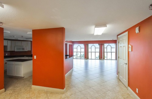 Panama City Beach Condominio | Calypso Resort and Towers by Book That Condo